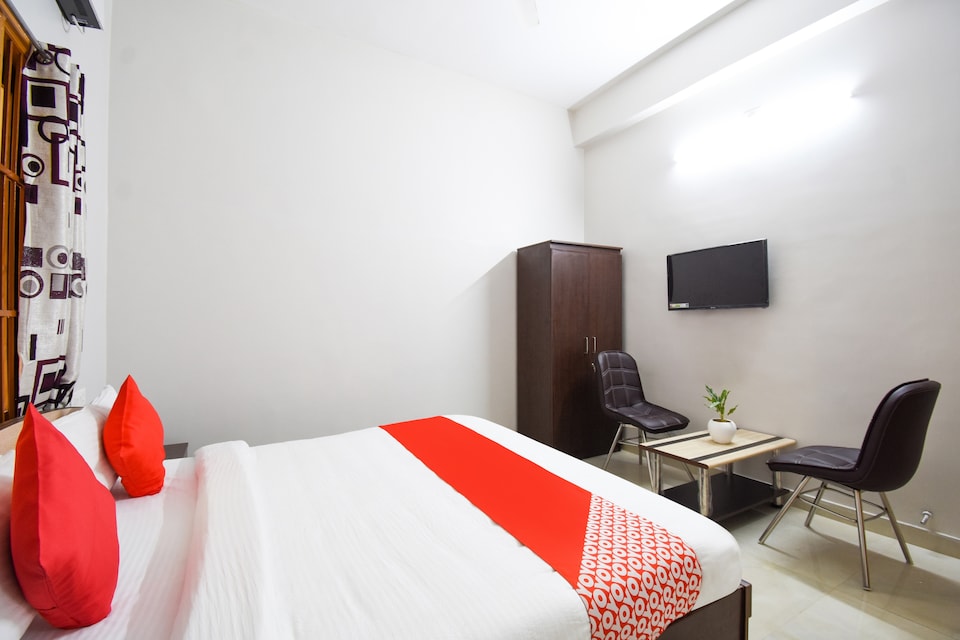 Flagship Navya's, Chandrasekharpur, Bhubaneswar