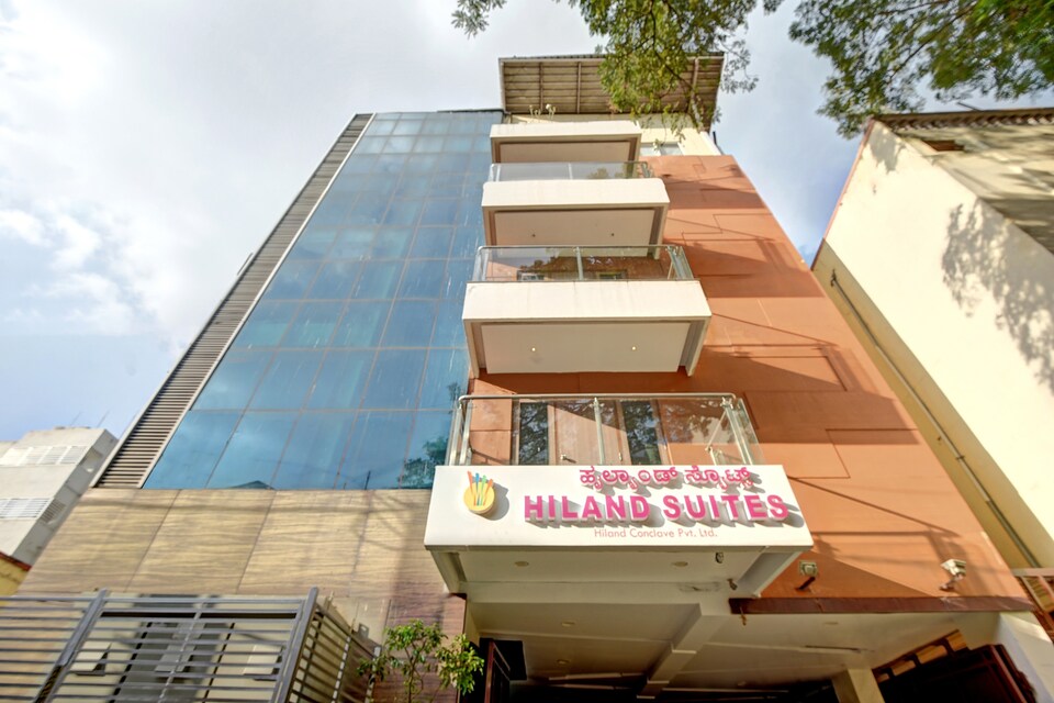 OYO Townhouse 817 Hiland Suites, Majestic Bangalore, Bangalore