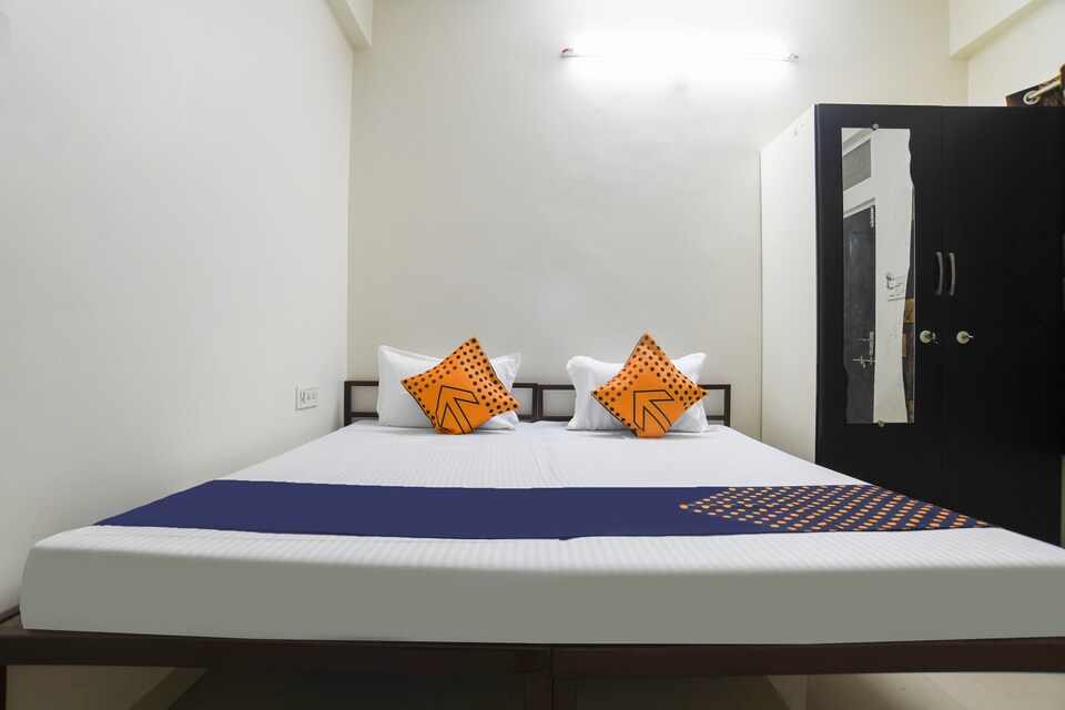 SPOT ON 77452 Hotel Love, Vijay Nagar Indore, Indore