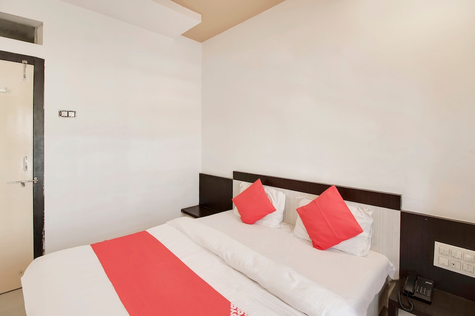 Flagship Hotel Disha Park, Temple Area Shirdi, Shirdi