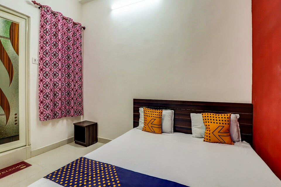 SPOT ON LCK1224 Hotel RK Inn, Alambagh Lucknow, Lucknow