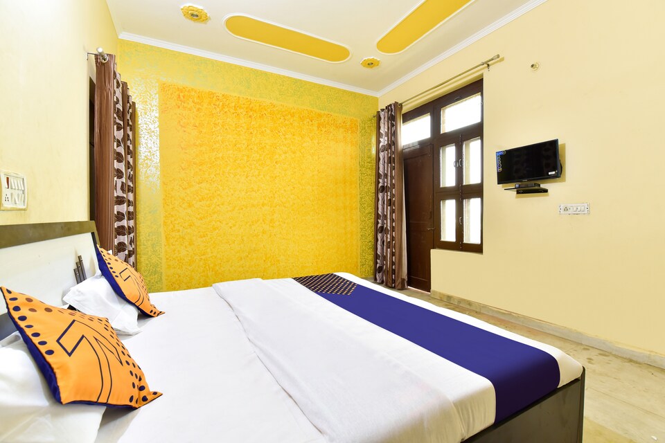 SPOT ON 77492 Hotel Taj Palace, Narnaul City, Narnaul