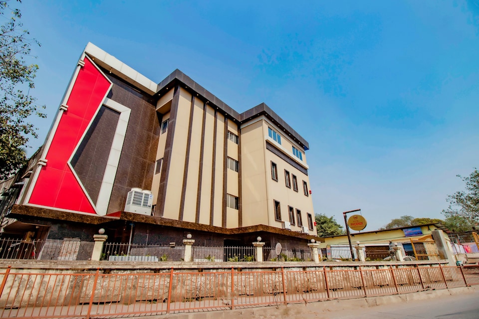 Capital O 77501 Hotel Phoenix International, Mumbai Sion-Kurla-Ghatkopar, Mumbai