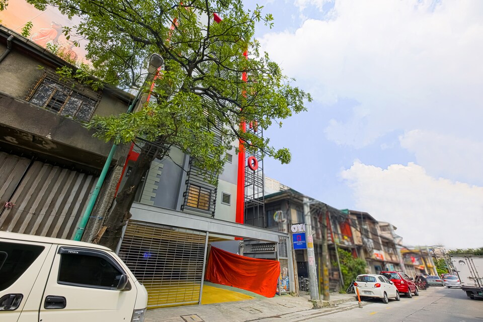 Vaccinated Staff-OYO 737 Arzo Hotel Makati, Makati Manila, Makati City