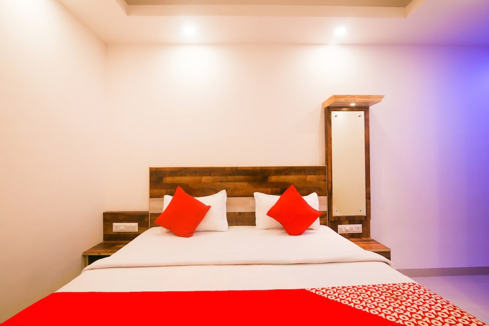 OYO Hotel Rajdhani Residency, Lalpur, रांची