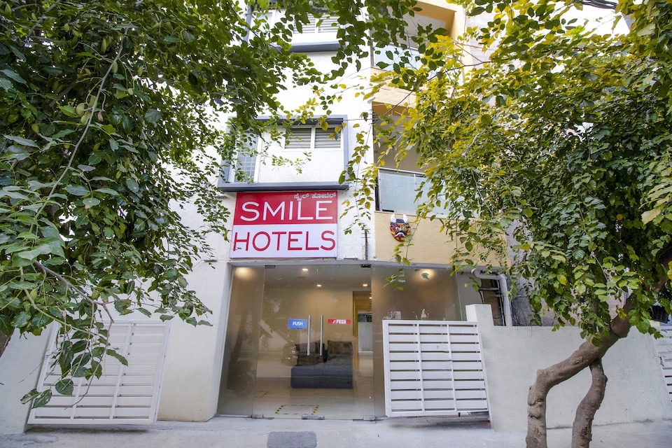 Capital O 77528 Smile Hotels, HSR Bommanahalli Bangalore, Bangalore
