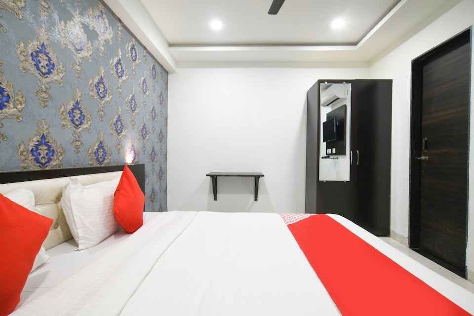 OYO 77530 A5 Knights Inn, Vijay Nagar Indore, Indore