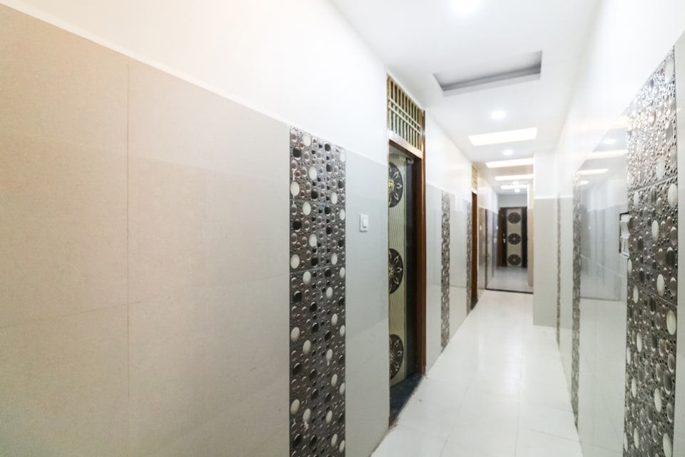 Hotel O Shri Balaji Guest House, Padav, Gwalior