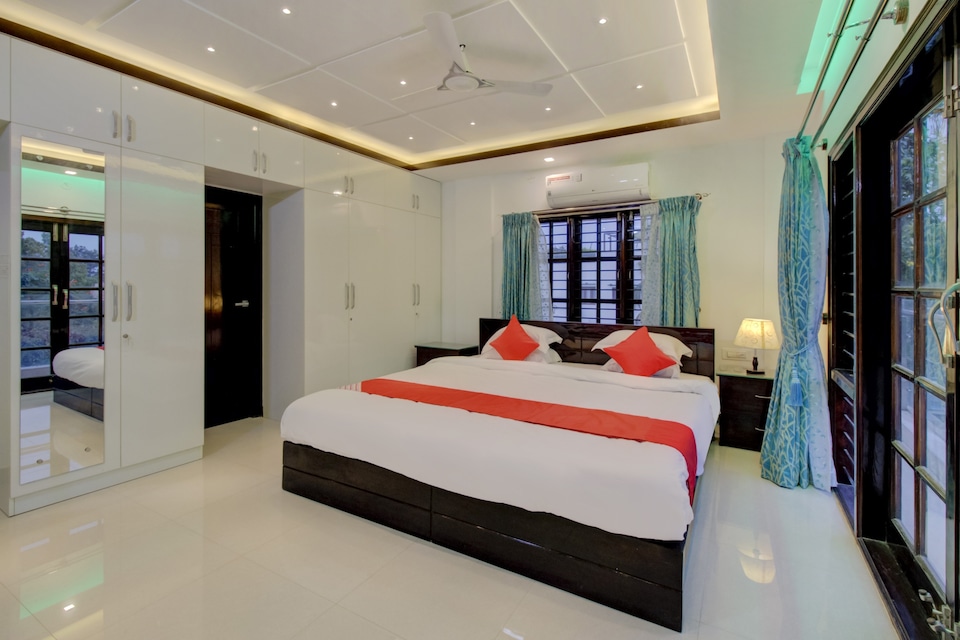 OYO 77537 S A Comforts , RT Nagar, Bangalore