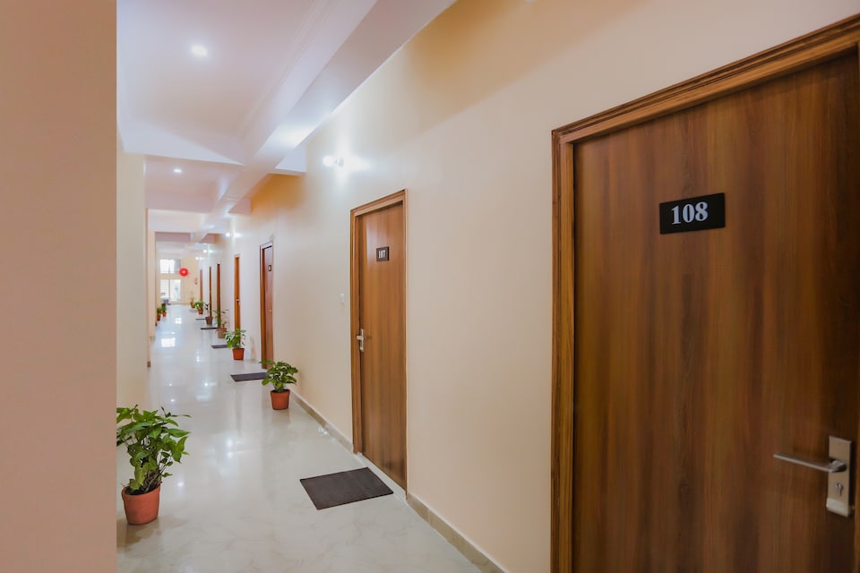 Hotel O A Diamond Residency guest House, Ghaziabad City, Ghaziabad