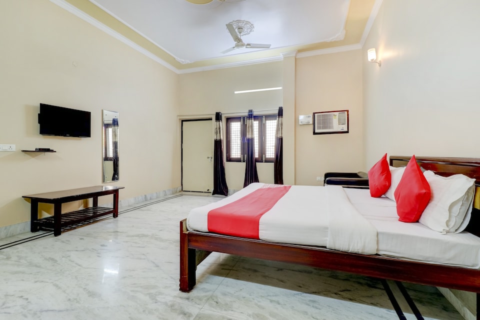 OYO 77568 Pari Banquet Hall, Moradabad, Moradabad