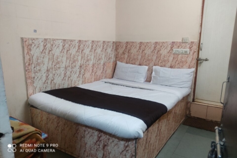 SPOT ON Hotel Ajanta Guest House, Ahmedabad Railway Station, Ahmedabad