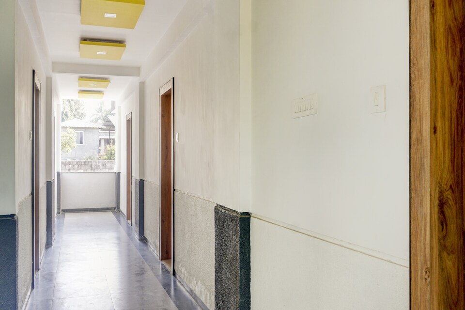 Hotel O Royal Inn Lodging, Katraj Khed Shivapur Pune, Pune