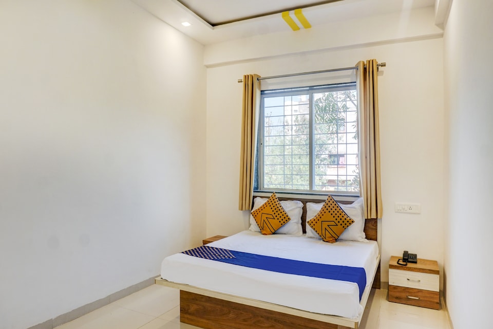 Hotel O Royal Inn Lodging, Katraj Khed Shivapur Pune, Pune