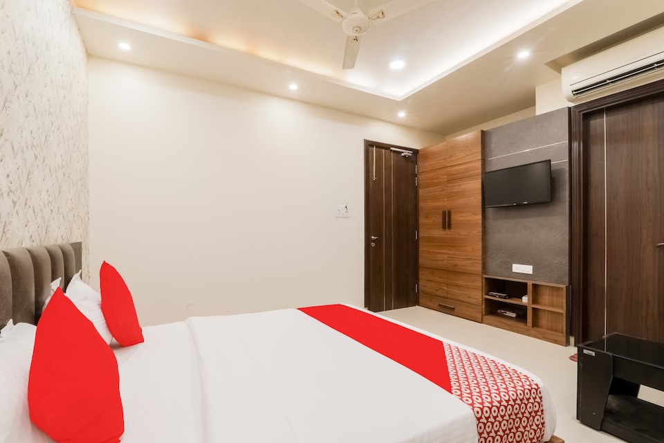 live on LCK2171, Alambagh Lucknow, Lucknow