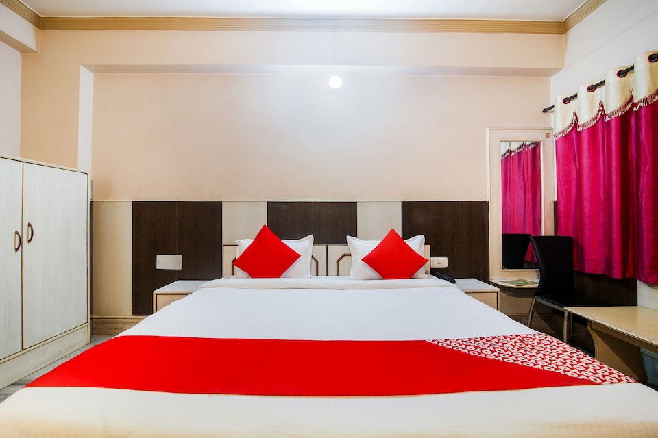 OYO 77598 Aditya Homes, Harmu, Ranchi