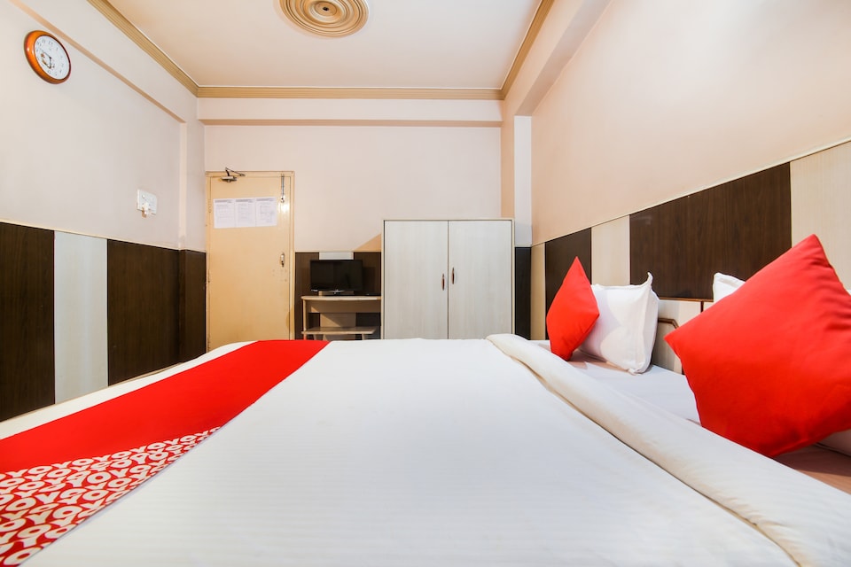 OYO 77598 Aditya Homes, Harmu, Ranchi