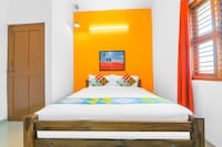 OYO Home 77608 Beach House Studio