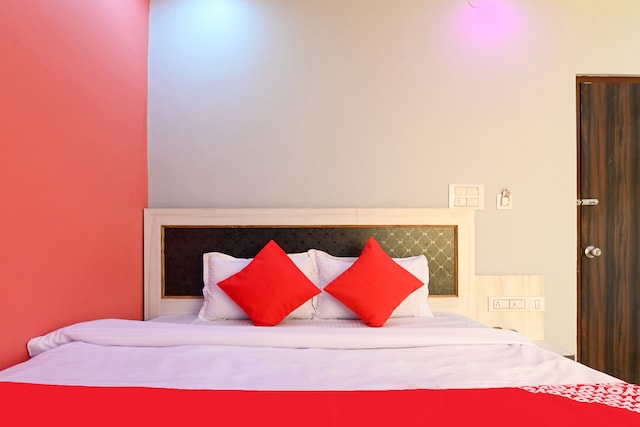 Hotel O Lakhdatar Palace