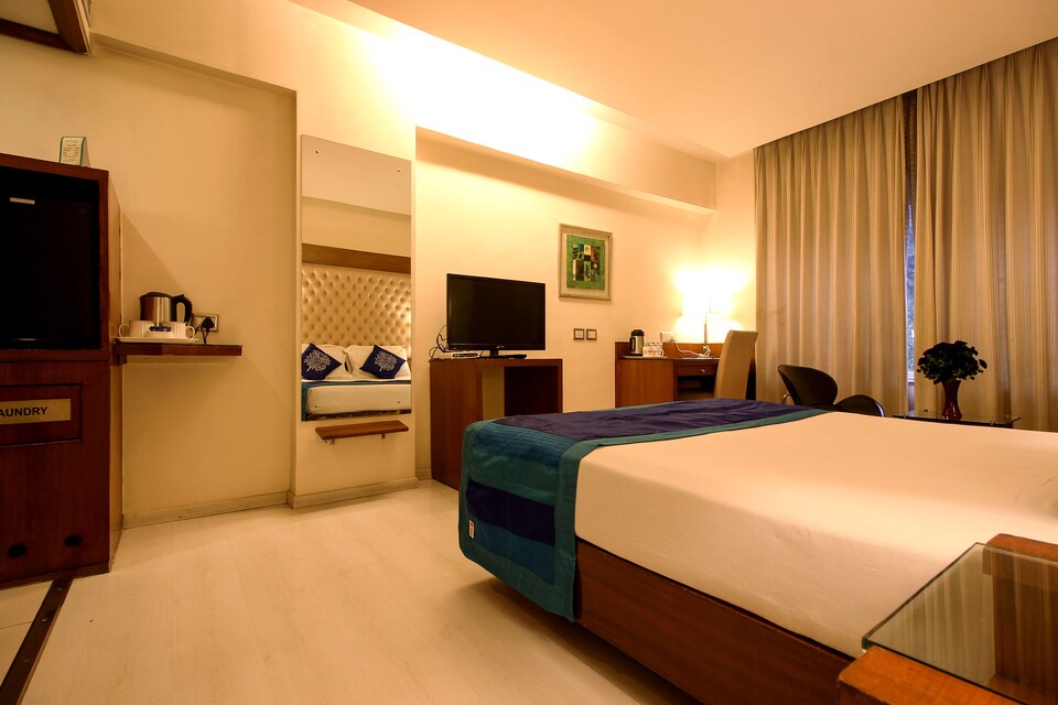 OYO 6515 Chevron Hotel Infantry Road, MG Road Bangalore, Bangalore