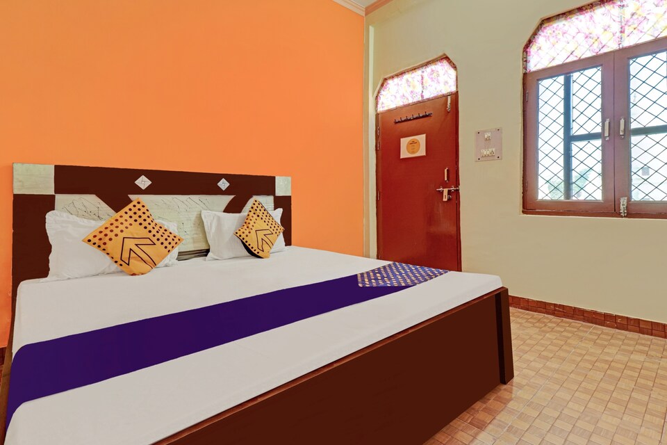 OYO 77655 Gauri Shankar Guest House, Prem Mandir Vrindavan, Vrindavan