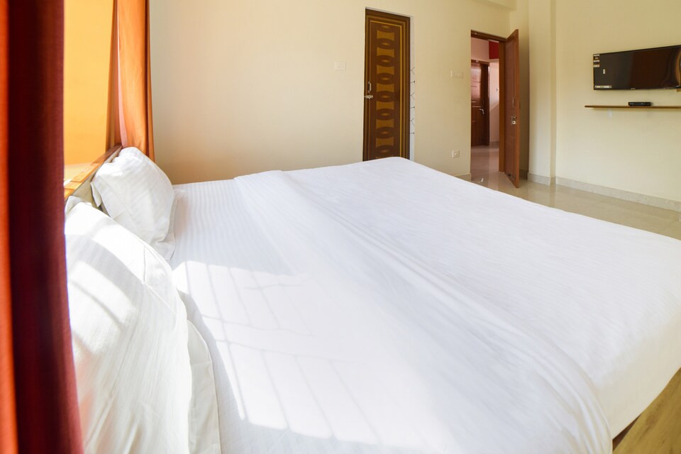 OYO Home Shining Crystal Near Airport, Bapuji Nagar, Bhubaneswar