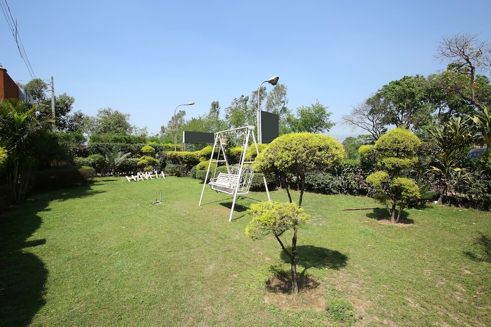 OYO 6518 बागबान, Baddi, बद्दी