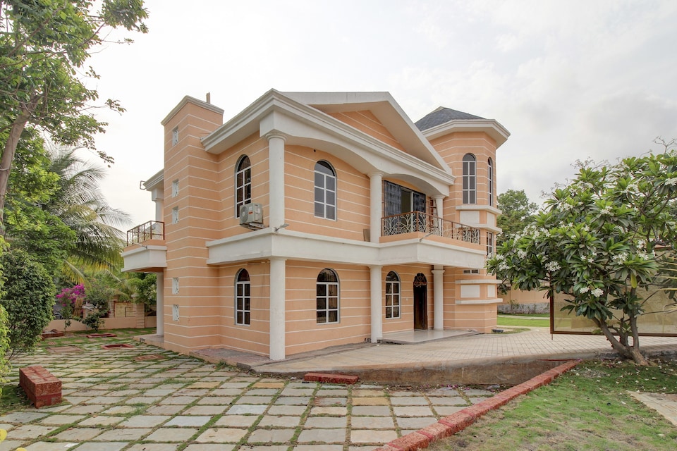 OYO 77699 A3-Cosmos Hawaiian, Thane Mumbai, Mumbai