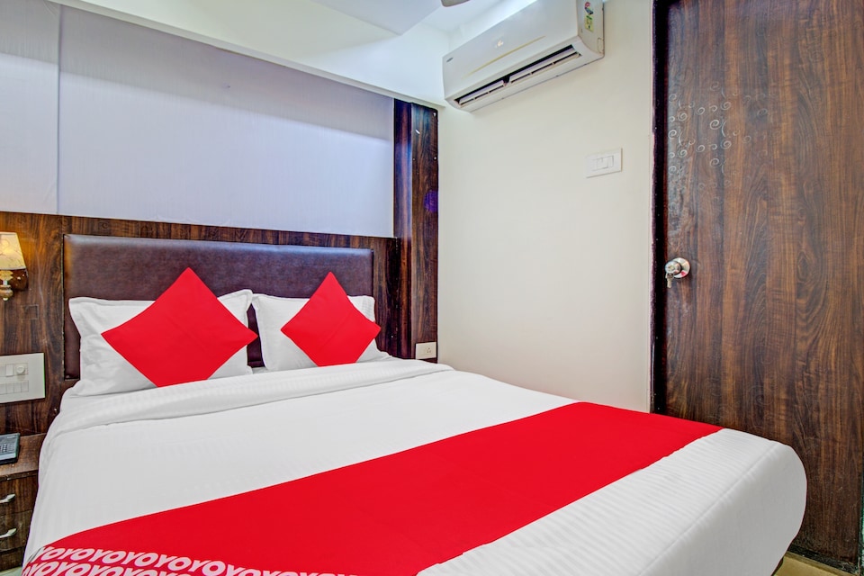 OYO 77701 Hotel Aquarius, Mumbai International Airport, Mumbai