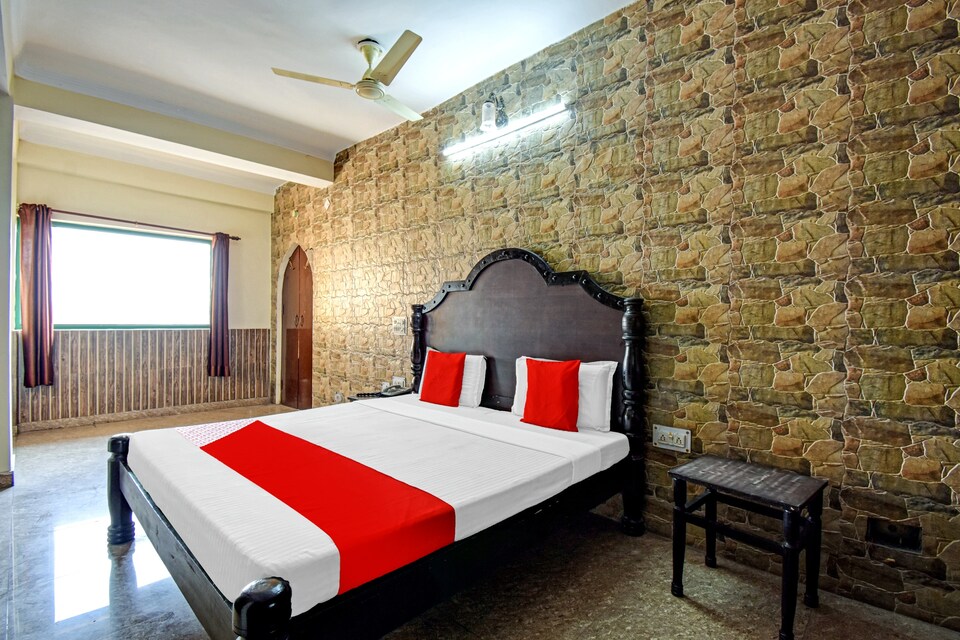 OYO 77724 Hotel Chitra, Haridwar Junction, Haridwar