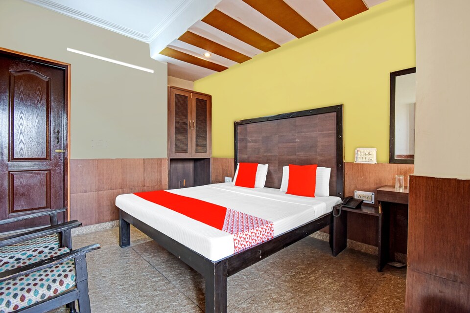 OYO 77724 Hotel Chitra, Haridwar Junction, Haridwar