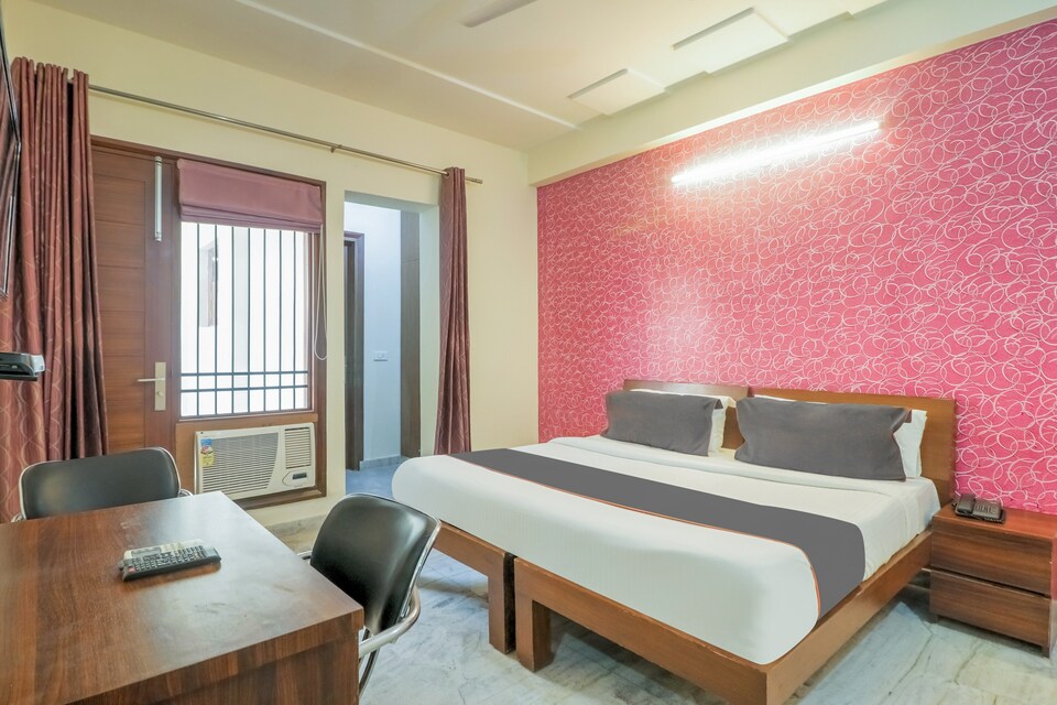 OYO Collection O 77728 Orchard Room Stays, Golf Course Road, Gurgaon