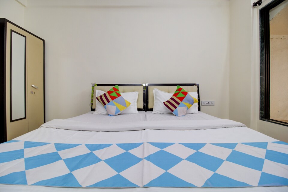 OYO 77734 RSR Stays, Mumbai International Airport, Mumbai