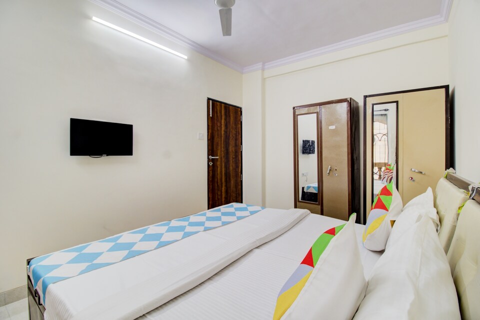 OYO 77734 RSR Stays, Mumbai International Airport, Mumbai