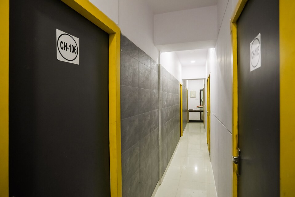 OYO 77739 Hotel Ivory Inn, North Delhi, Delhi