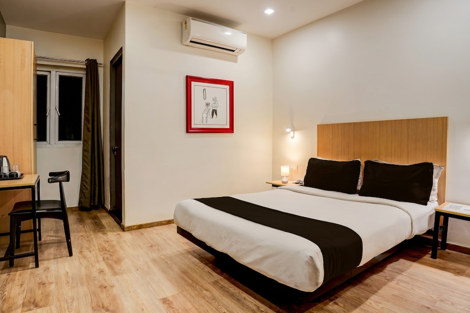 Townhouse Ulsoor Near Halasuru Metro Station, Indiranagar Bangalore, Bangalore