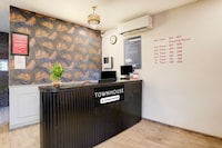 Super Townhouse Ulsoor Near Halasuru Metro Station