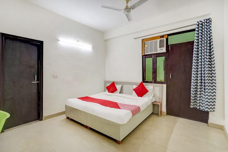 OYO 77767 Kaizen Inn, Noida City, Noida