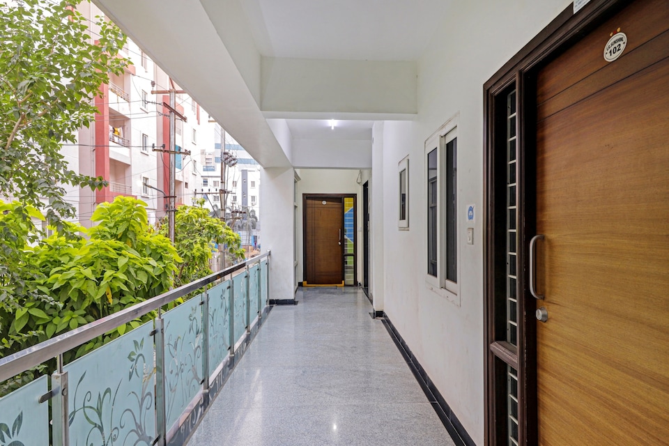 Hotel O RS, Madhapur, Hyderabad