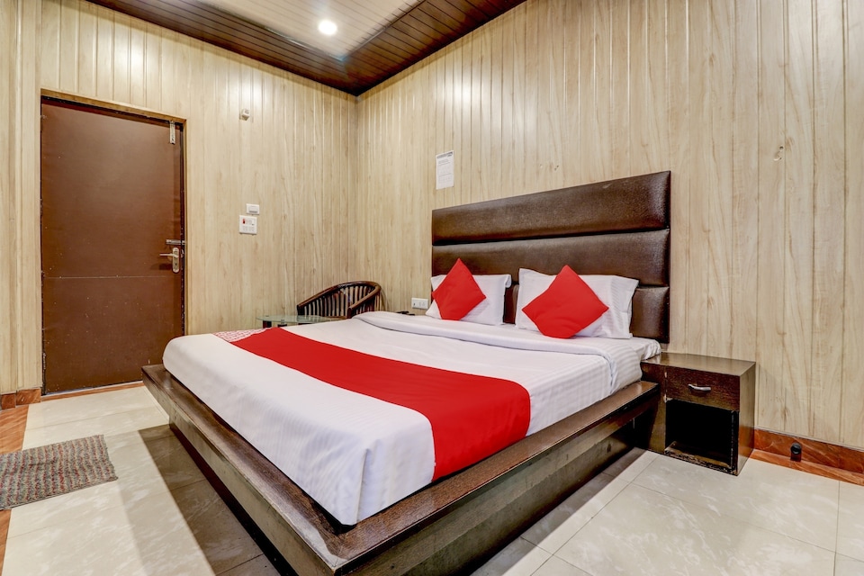 OYO 77804 Hotel Narayana, Meerut, Meerut