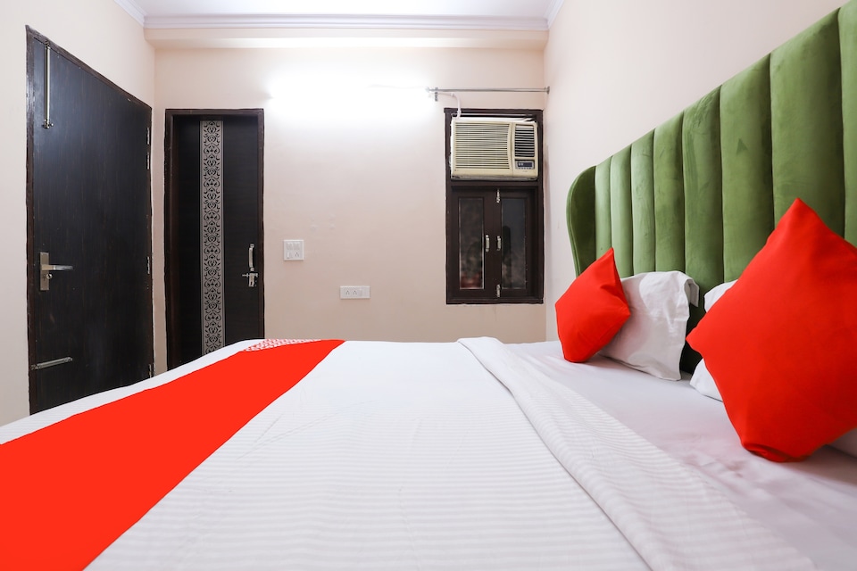 OYO Shahdara Inn, Anand Vihar Delhi, Delhi