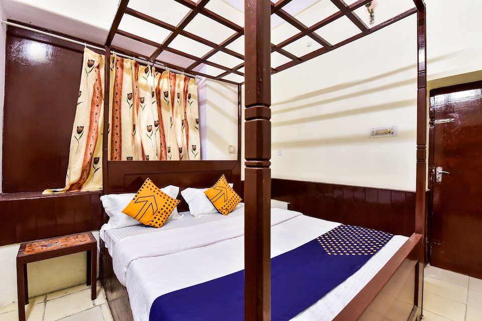 SPOT ON 77820 Hotel Shri Krishna And Restaurant, Sindhi Camp, Jaipur