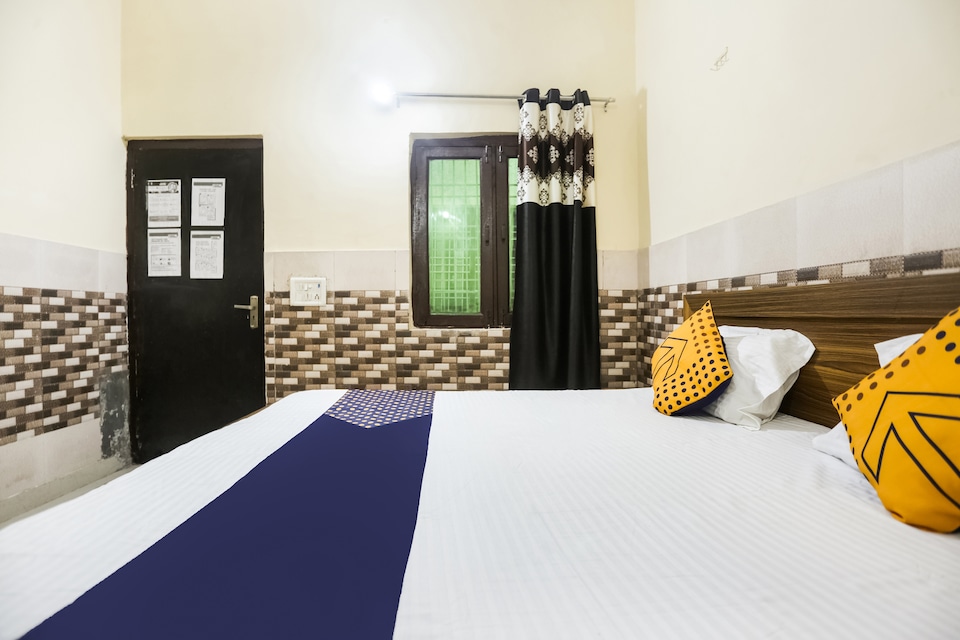 SPOT ON DEL2930 Hotel Kashvi Palace, Anand Vihar Delhi, Delhi