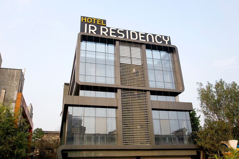 Capital O 77851 Hotel Jr Residency, Mumbai Airoli-Vashi, Mumbai