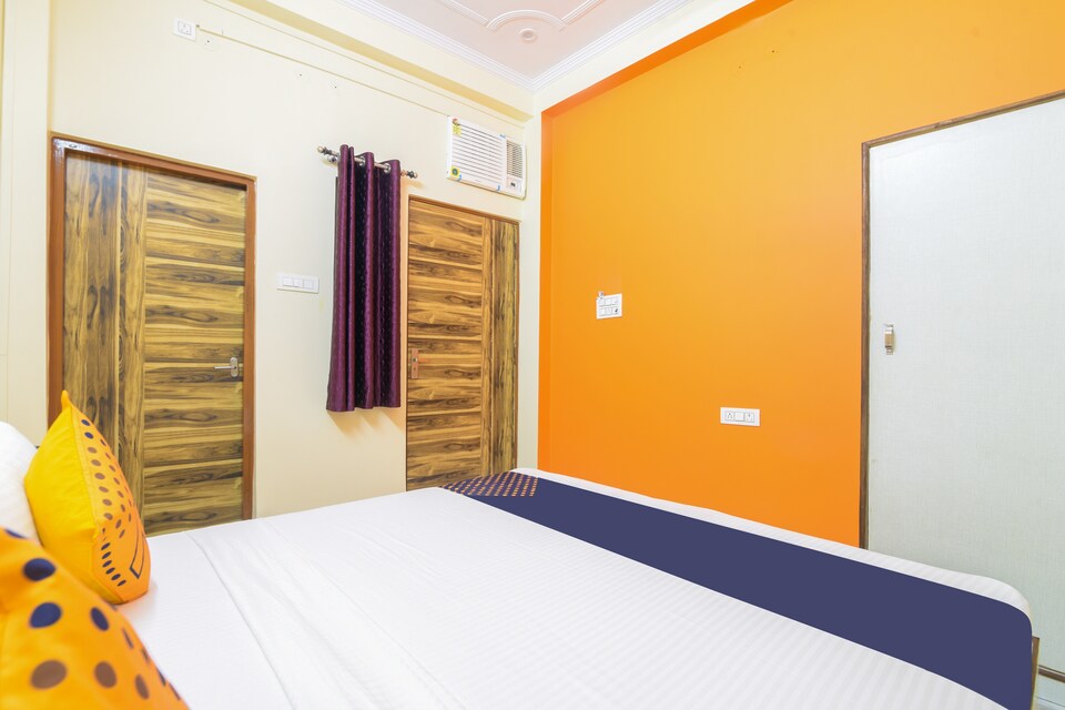 SPOT ON ALD224 Mahadeva Homes Guest House, Railway Station Allahabad, Prayagraj