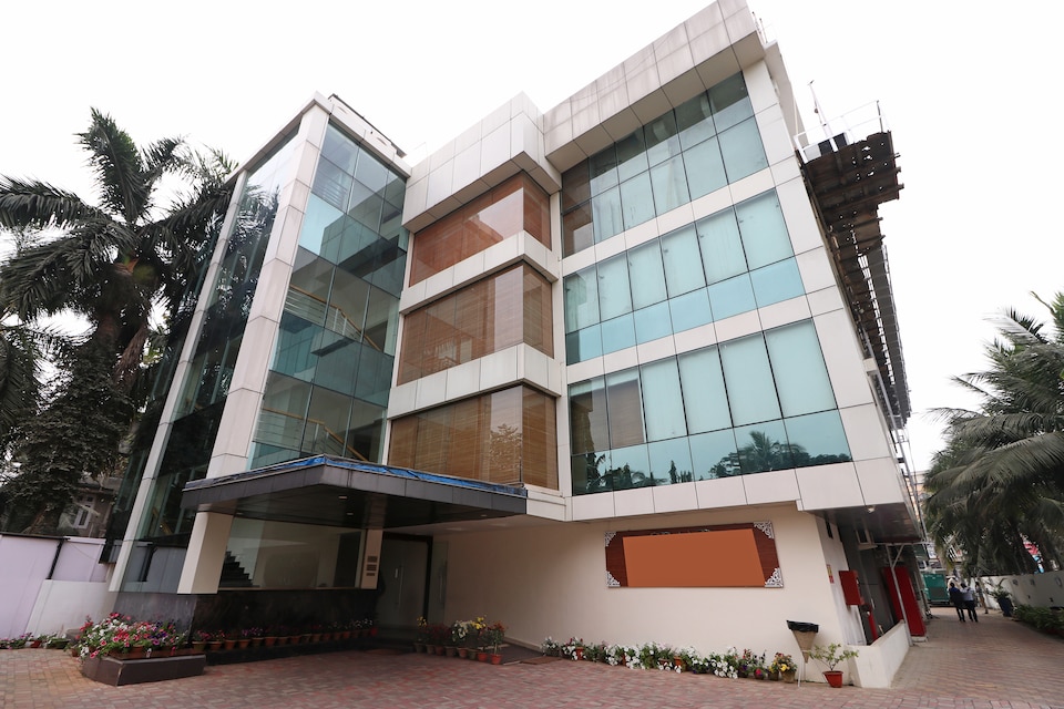 OYO 12077 Grand Bhabendra Alay, Beltola Guwahati, Guwahati