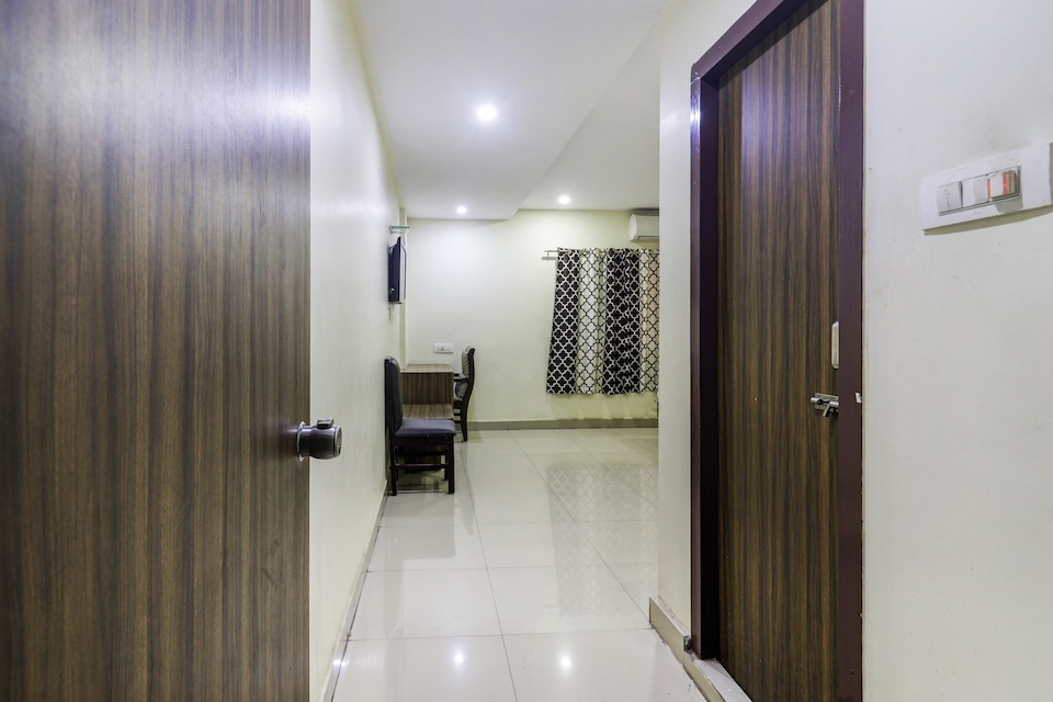 Hotel O Thilothama Grand, Governorpet Vijayawada, Vijayawada