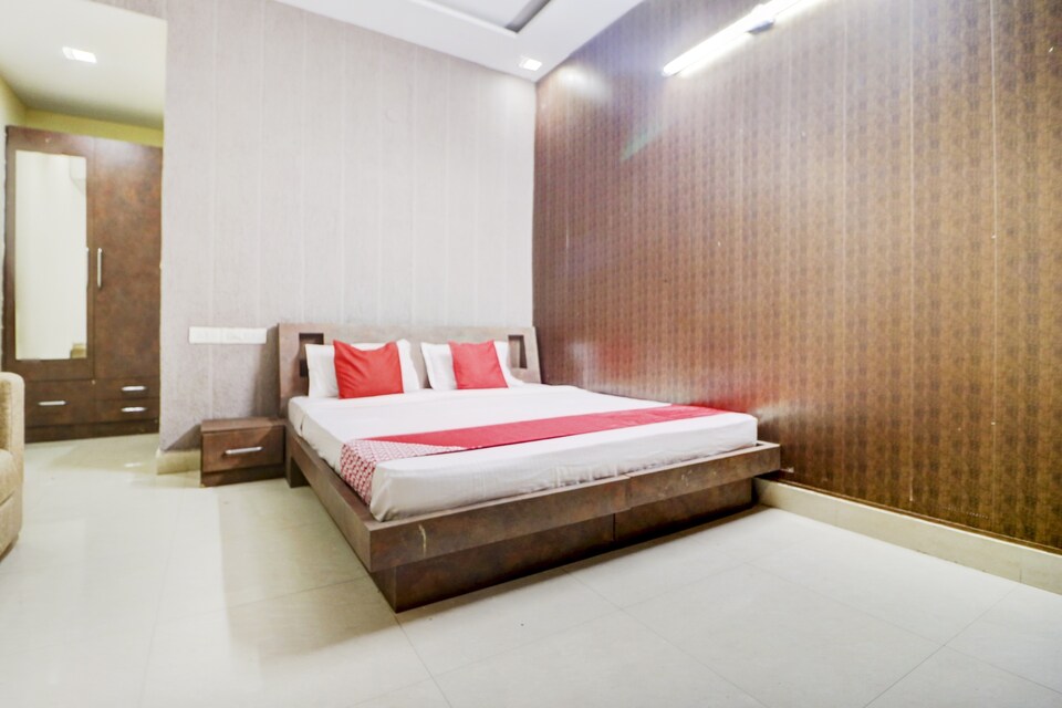 OYO 77889 Hotel Viva City, Sirsa, Sirsa
