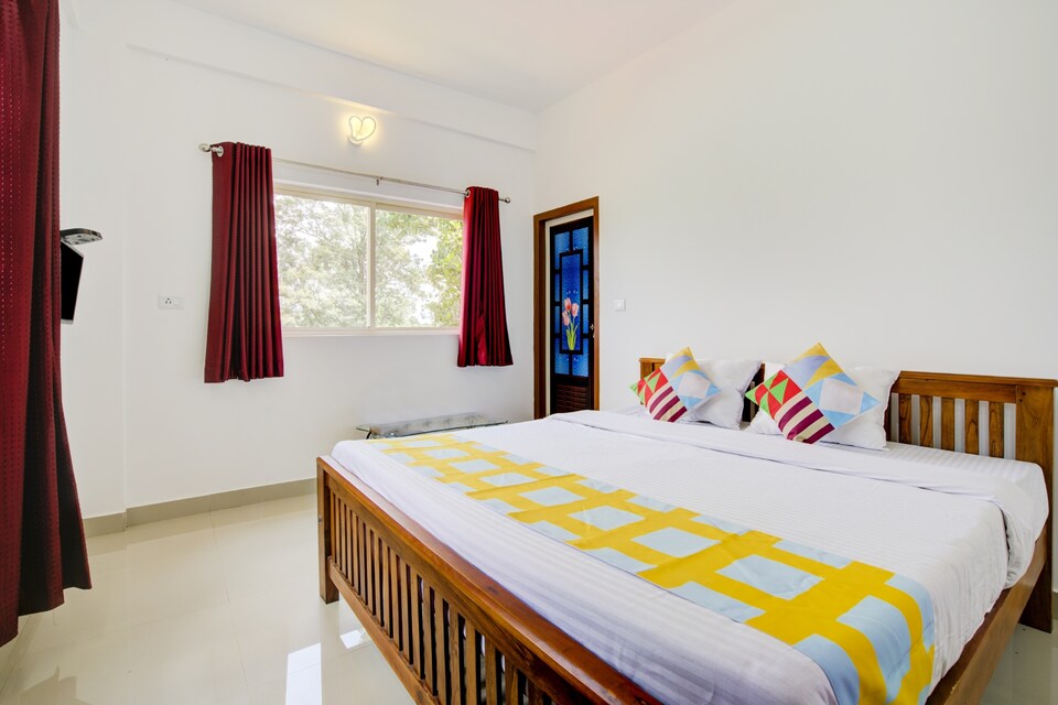 OYO 77937 bay leaf inn, Anachal, Munnar