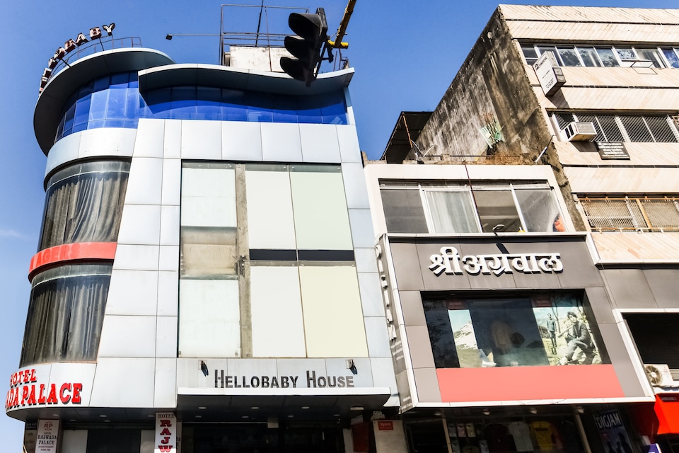 Capital O IND679 Hotel Rajwada Palace, MG Road Indore, Indore